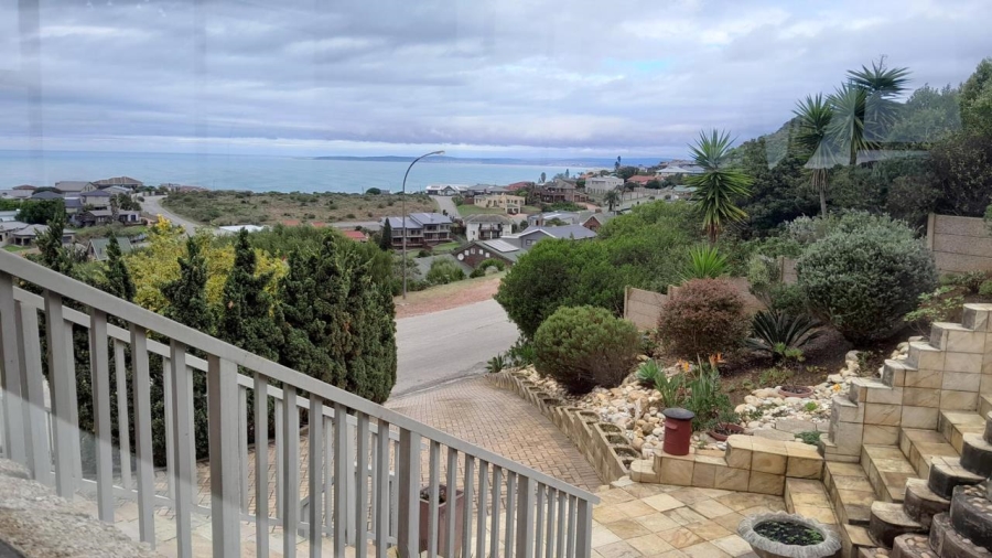 4 Bedroom Property for Sale in Dana Bay Western Cape